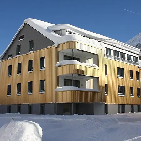 Realp-Andermatt Nature Retreat: Mountain Biking, Skiing, and Scenic Train Access Exterior photo