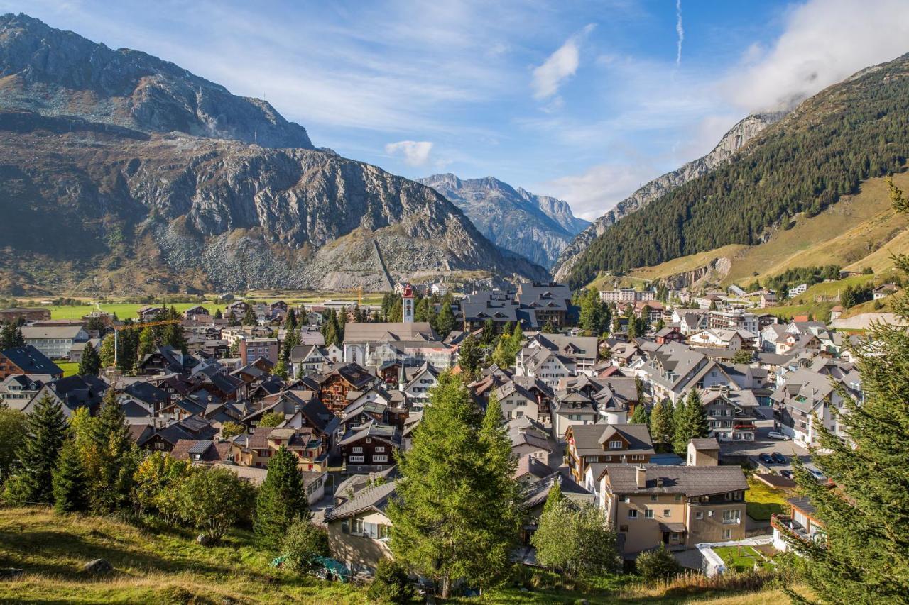 Realp-andermatt Nature Retreat: Mountain Biking, Skiing, And Scenic Train Access *